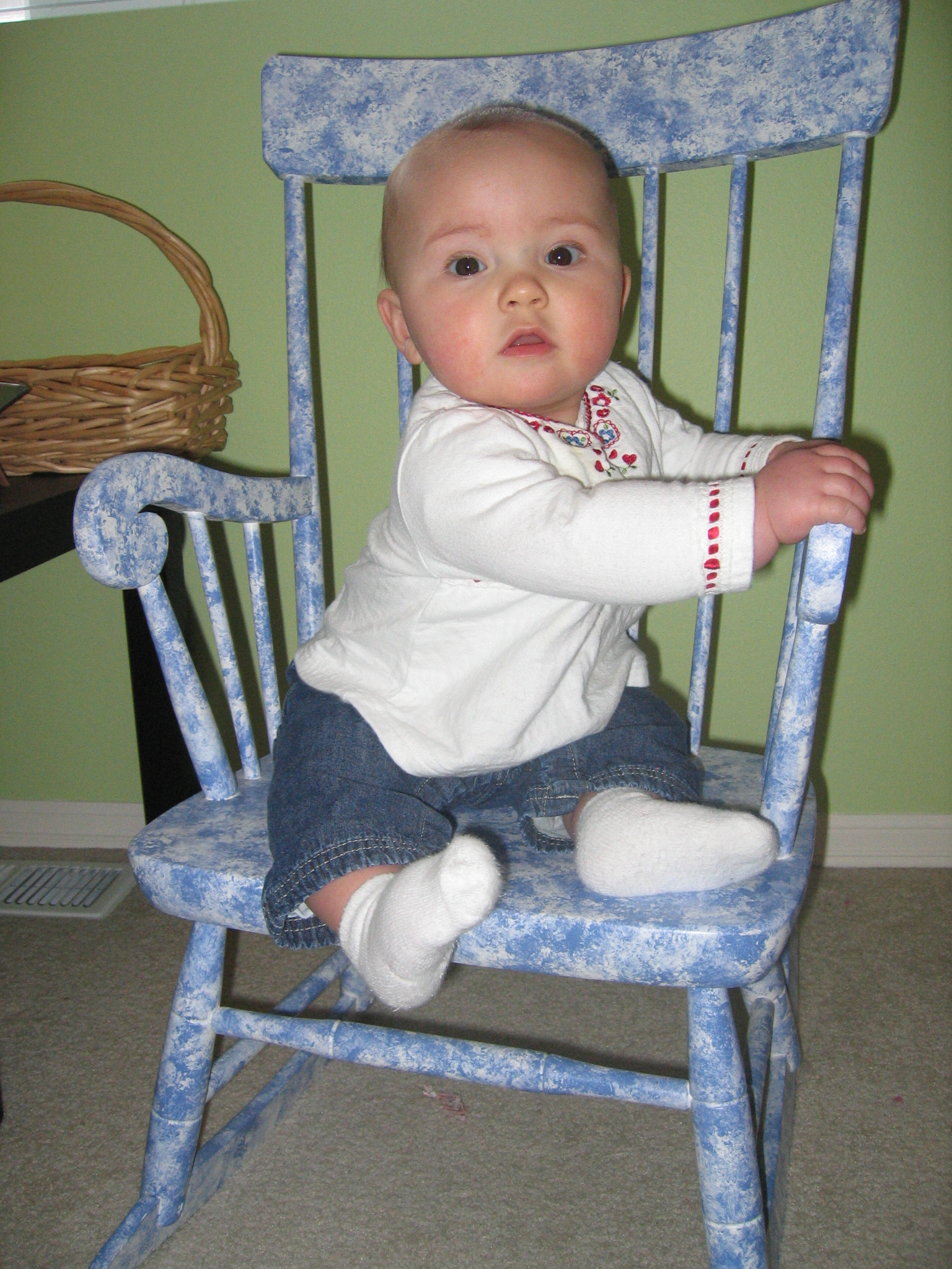 Feb2007/17_Megan_8_months_old_February_2007.jpg